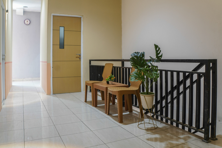 Others 4, SUITEINN Guesthouse, Semarang