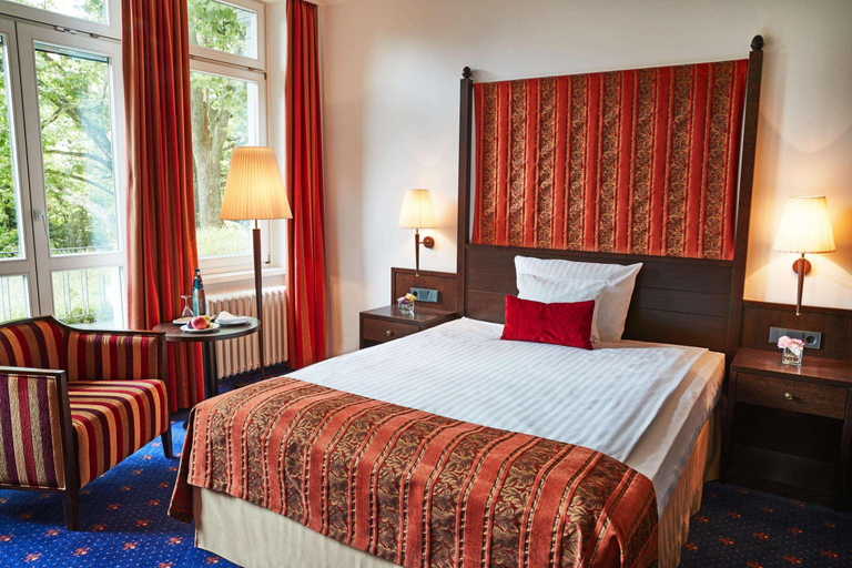 Bedroom 4, Steigenberger Inselhotel, Konstanz