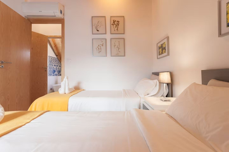 Bedroom 5, Wooden Top With Terrace, Lisbon