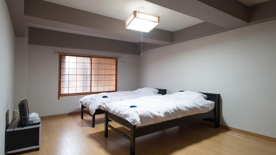 Bedroom 2, Utopia Warakuen Shiriuchi Onsen Ryokan, Shiriuchi