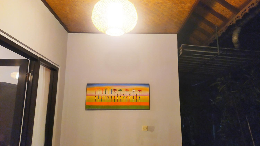 Others 3, Nobody Inn Laplapan, Gianyar