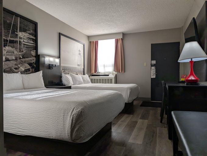 Bedroom 3, Super 8 by Wyndham Thunder Bay, Thunder Bay
