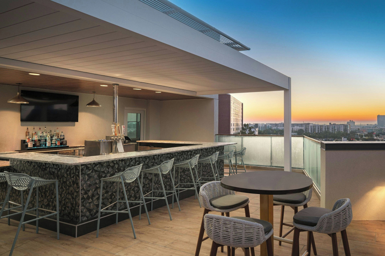Food & Drinks 5, SpringHill Suites by Marriott Tampa Downtown, Hillsborough