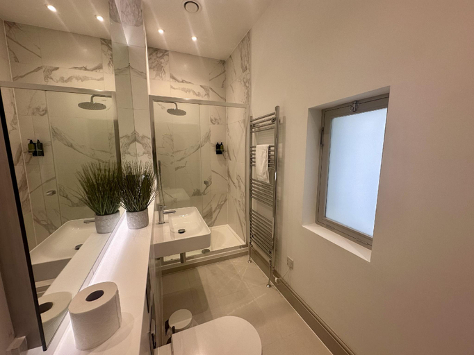 3, 1 Bed Kingsmead By Pureserviced, Plymouth