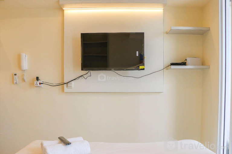 Bedroom 2, Nice & Homey Studio Tokyo Riverside By Travelio, Tangerang