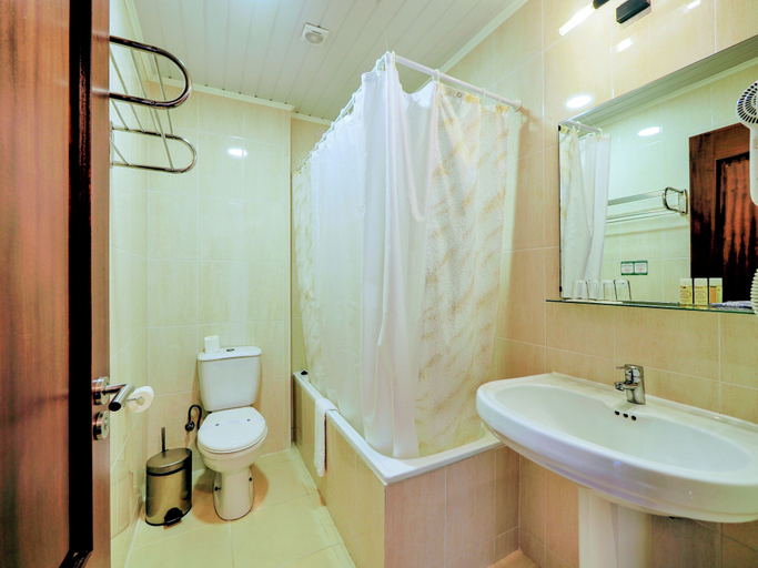 Bathroom 4, Hotel Vale Verde, Povoação
