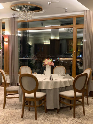 Food & Drinks 5, Hotel Atlantic, Stolichna