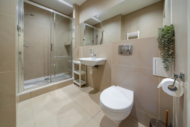 Bathroom 3, RentPlanet - Apartamenty Brzozowa, Tatra