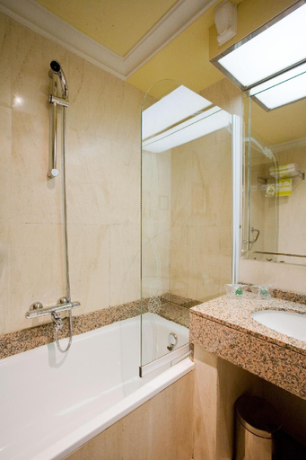 Bathroom 3, Hotel Rice Maria Luisa, Burgos