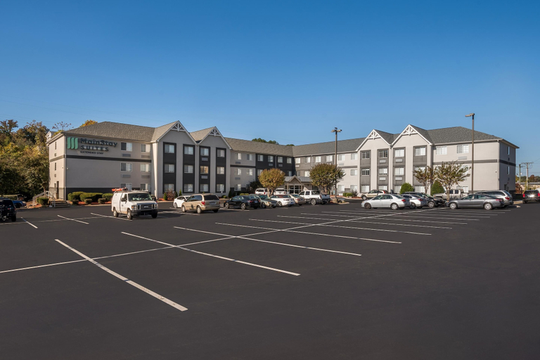 Exterior & Views 2, MainStay Suites Chattanooga Hamilton Place, Hamilton