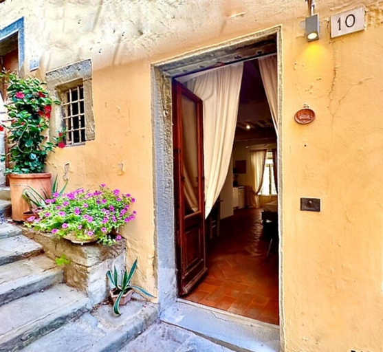 Others 4, Vicolo della Scala Rooms, Arezzo
