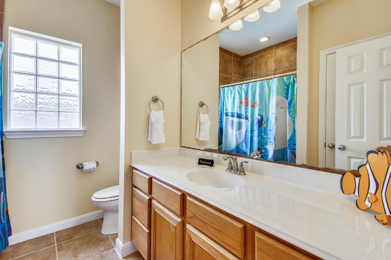 Bathroom 4, Sunflower Surf, Galveston