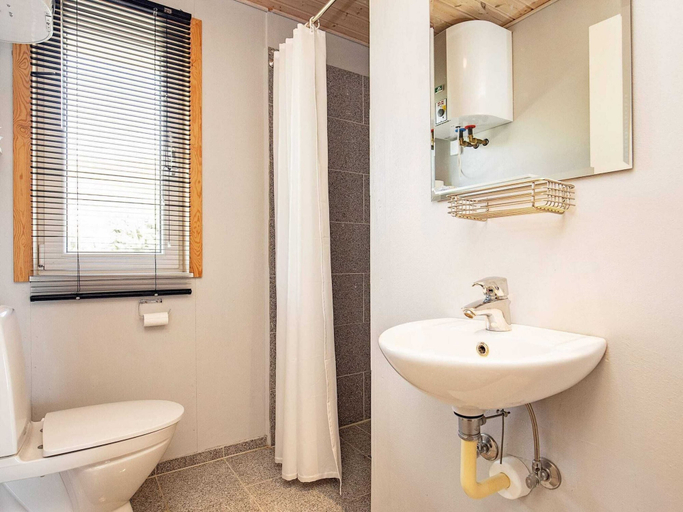 Bathroom, Tranquil Nature Escape-by Traum, Struer