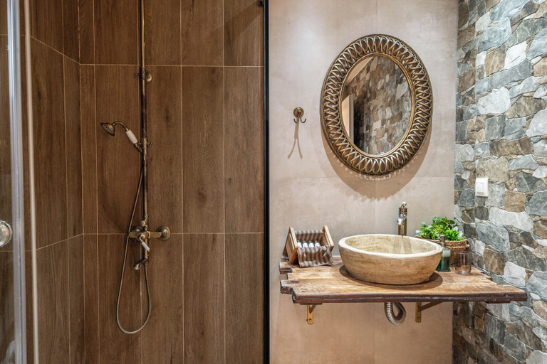 Bathroom 2, Semiso Beach Suites, Crete
