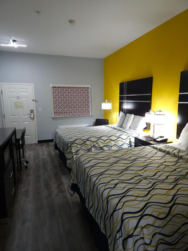 Bedroom 2, Executive Inn and Suites Tyler, Smith