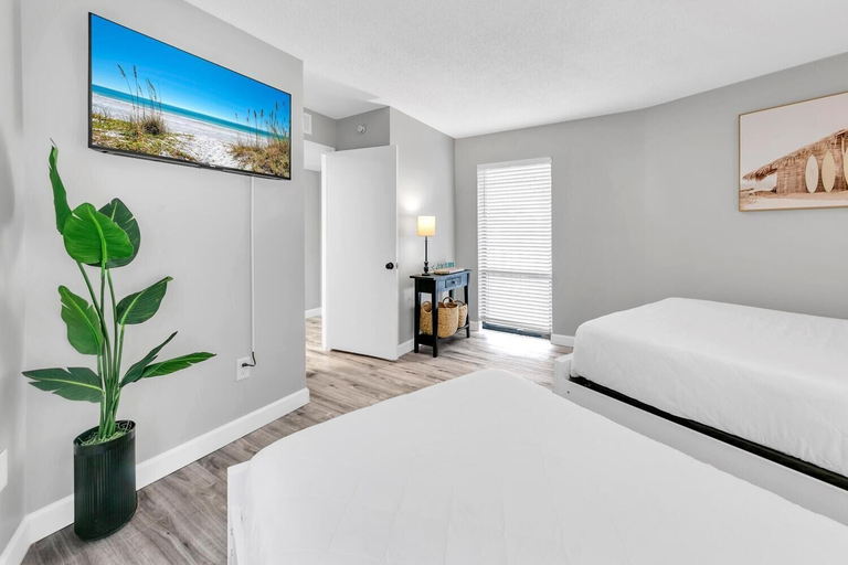 Bedroom 4, Edgewater Tower 2-108-gunners Paradise, Bay