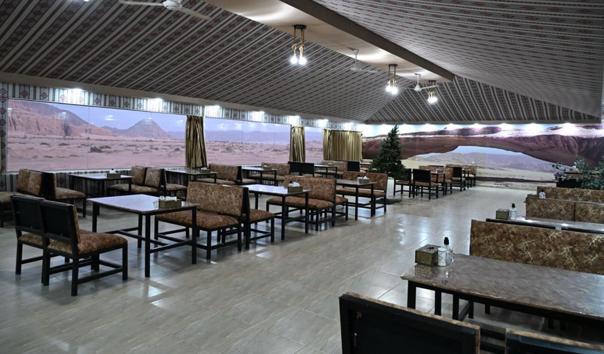 Food & Drinks 5, Adel rum camp, Quaira