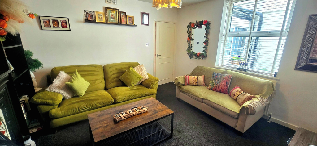 Living area 4, The Hideaway/cottage Feel/patio/central/parking, Sefton
