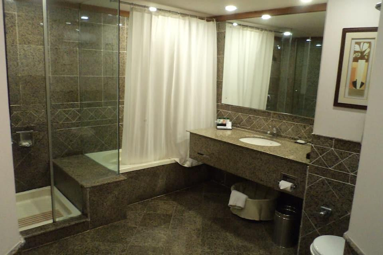 Bathroom 3, Grand Riviera, Jammu