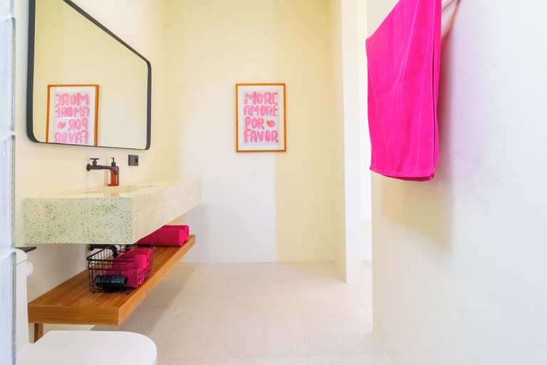 Bathroom 3, Stylish Private Pool Villa in Pererenan, Badung