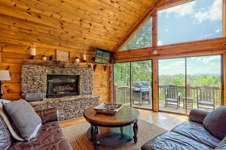 Room 3, Hot Tub 3 Fireplaces Mountain Views Game Room, Fannin