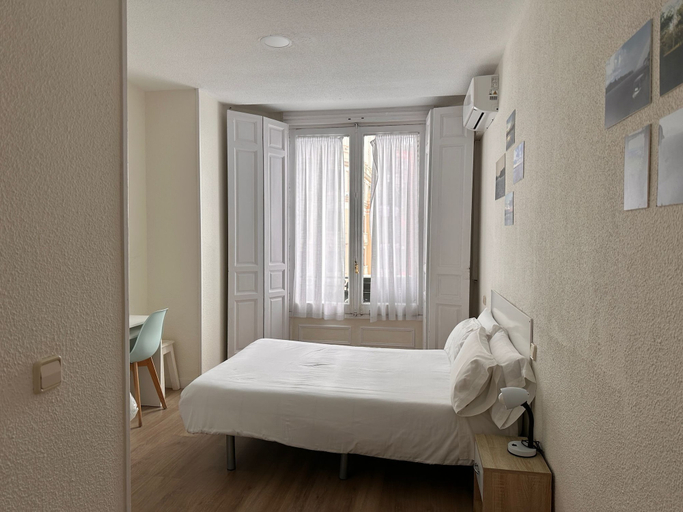 Bedroom 2, Éxito en Madrid, Madrid
