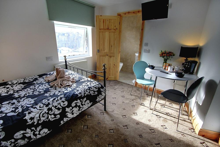Bedroom 2, Beaconsfield, London