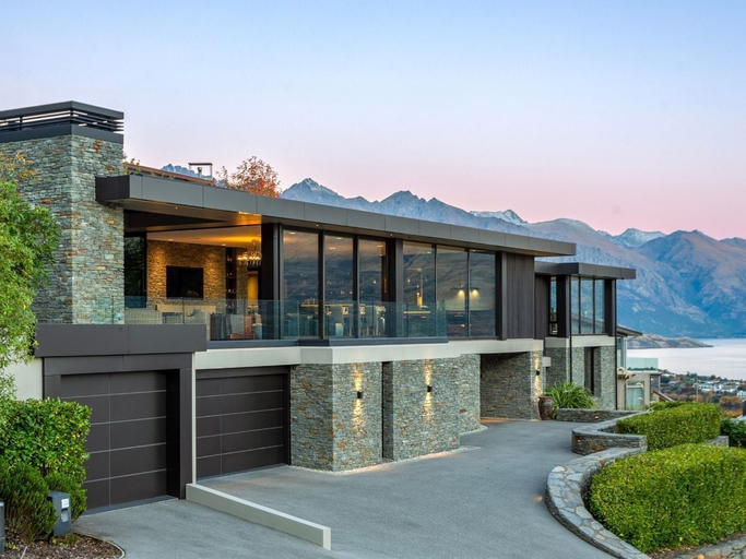 Exterior & Views 2, The Belfast, Queenstown-Lakes