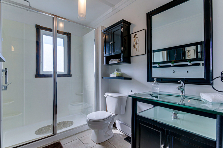 Bathroom, Gite Le Petit Manoir, Mékinac