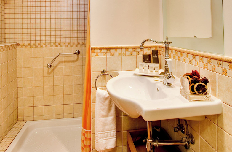 Bathroom, Ona Ogisaka Garden, Alicante