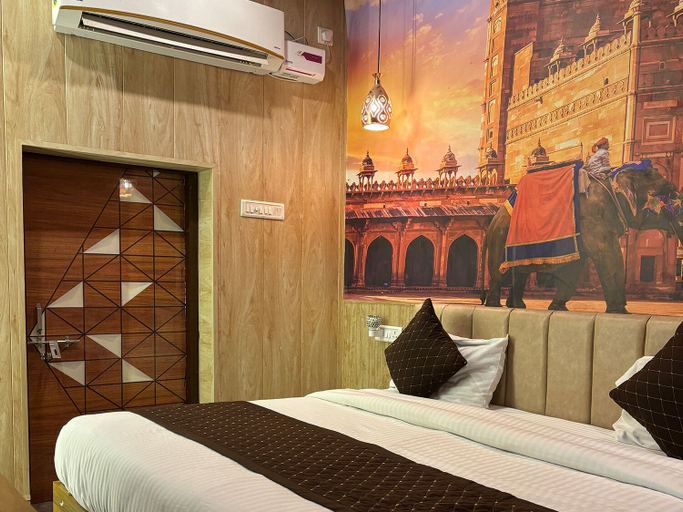 Bedroom 3, Hotel Ambassador, Varanasi