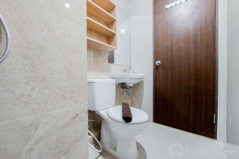 Others 4, Comfort 1BR at Transpark Bintaro Apt By Travelio, Tangerang Selatan