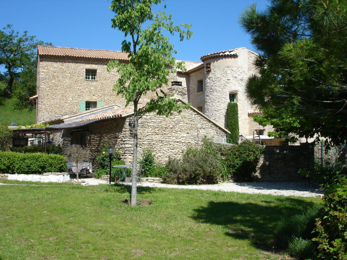 Others 4, Domaine De La Grange Neuve, Vaucluse