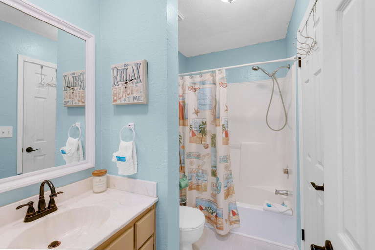 Bathroom 4, Rockin Robin-gulf Highlands 151, Bay