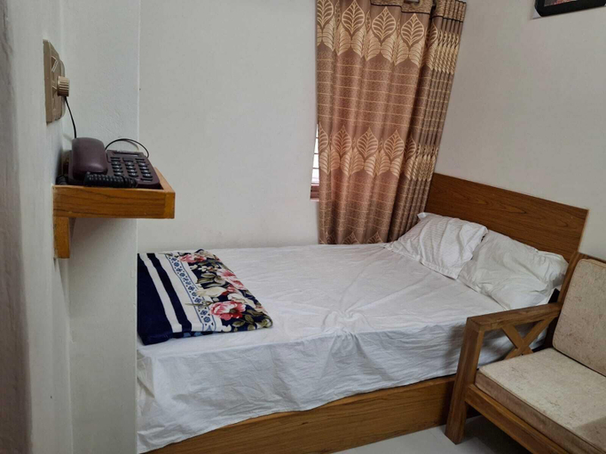 Others 4, Hotel Dhanmondi, Dhaka