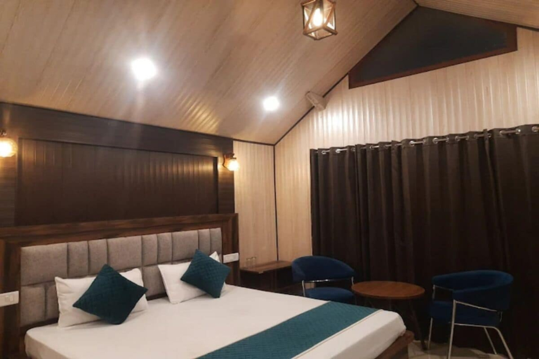 Bedroom 1, Rustic Woodz, Shimla