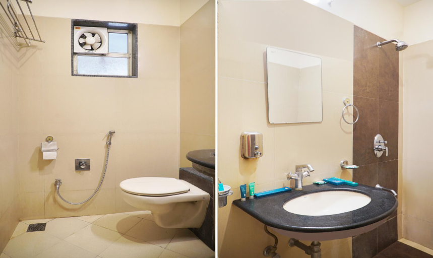 Bathroom 4, Treebo Bhagyashree Executive, Pune