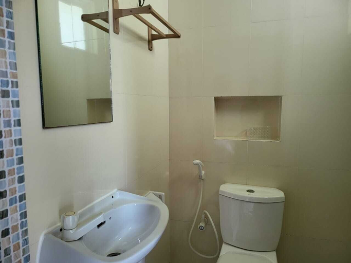 Bathroom 4, AAN Beach View