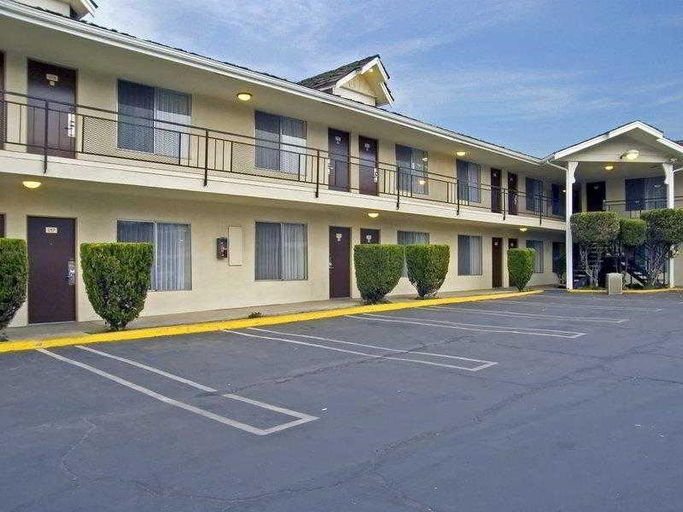 Exterior & Views 2, HOTEL SALINA, Riverside