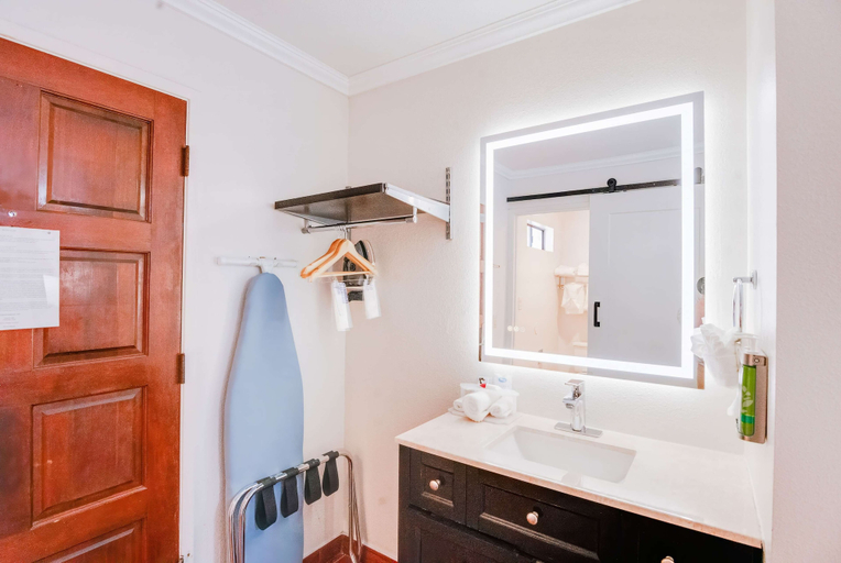 Bathroom 4, Ramada by Wyndham Mountain View, Santa Clara