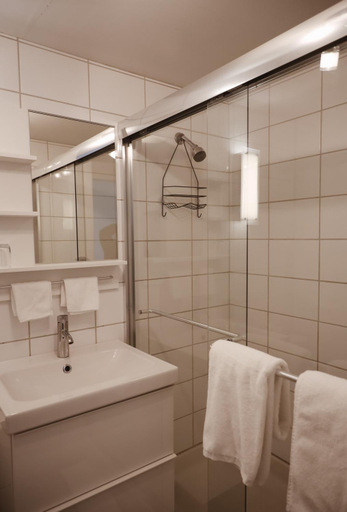 Bathroom 3, Auberge des 3 Canards, Charlevoix-Est