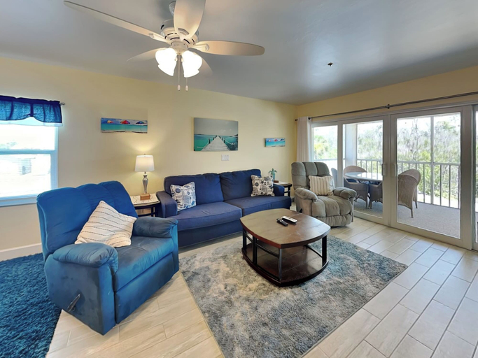 Others 5, 325 Mango by Distinctive Beach Rentals, Lee