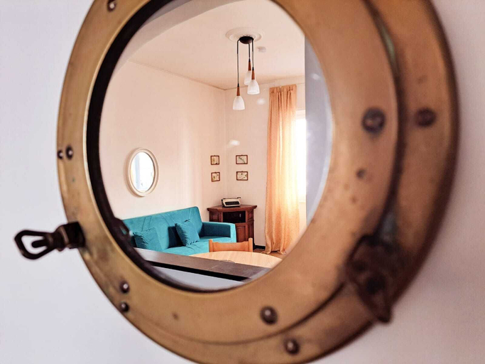 Bathroom 4, Regina Tardito, Genova