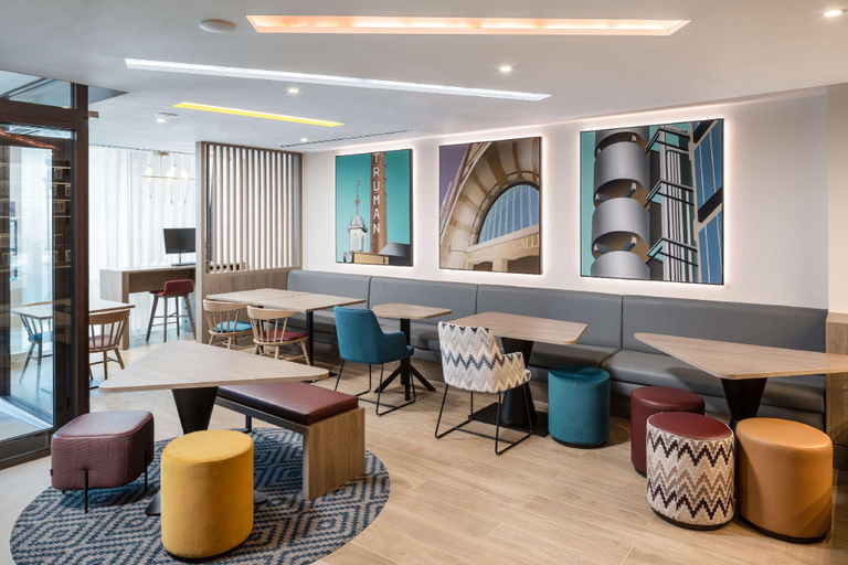 Public Area 3, Hampton by Hilton London City, London