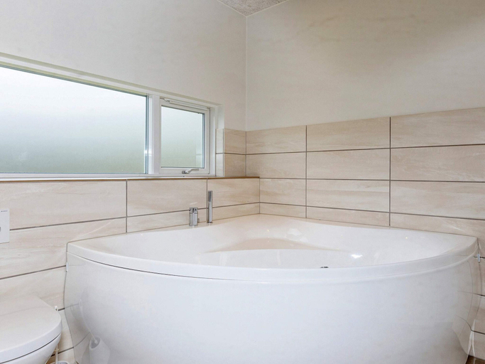 Bathroom 4, 9 Person Holiday Home in Hojslev-by Traum, Skive