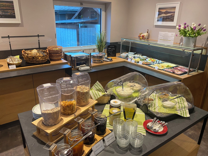 Food & Drinks 5, Garni Hotel & Ferienwohnungen Seeschlößchen, Waldeck-Frankenberg