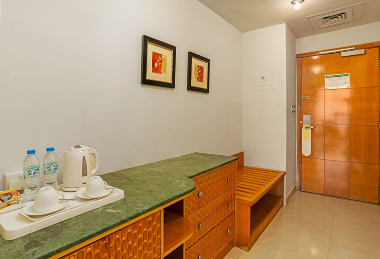 Bathroom 1, Oryx Hotel, Abu Dhabi City