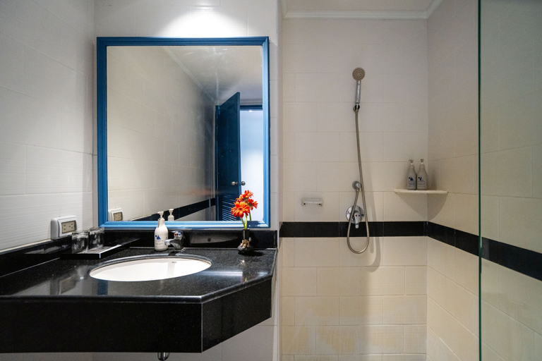 Bathroom 4, Phuket Island View Resort, Pulau Phuket