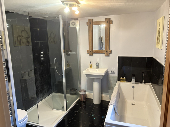 Bathroom 3, Bay Tree House, Dorset