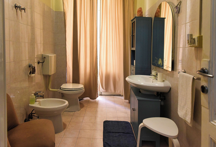 Bathroom 4, Hotel Suisse Genova, Genova